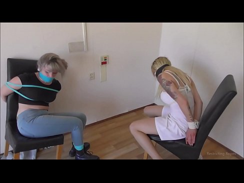 ❤️ Bağımlı / bağlı ve ağzı tıkalı / sıkıntı içinde küçük hanım ❌ Anal video bizde ❌️
